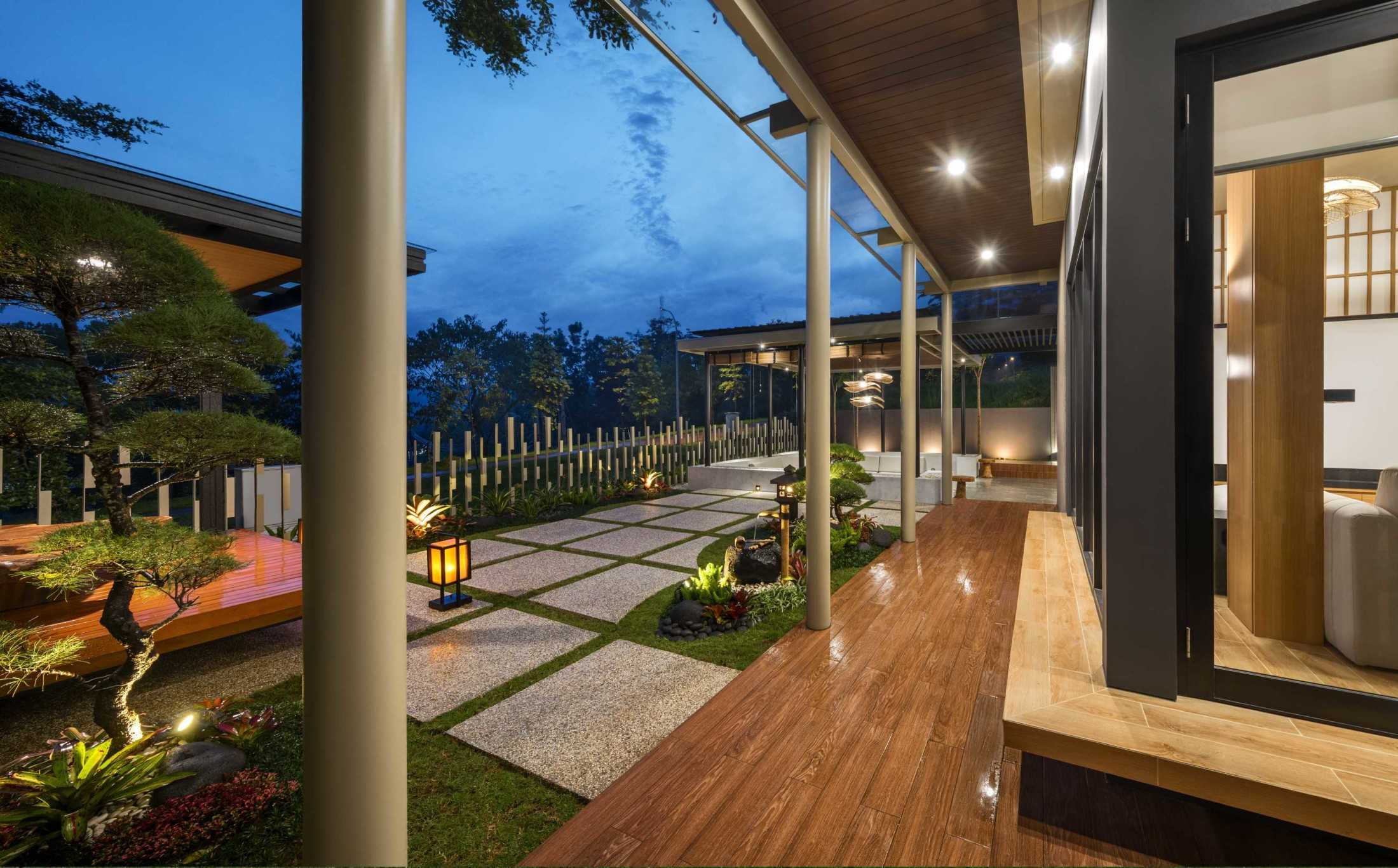 Arnold Iskandar G Intan Zen Inspired Villa Jl. Raya Surabaya - Malang No.km. 48, Bulukandang, Kec. Prigen, Pasuruan, Jawa Timur 67156, Indonesia Jl. Cendrawasih, Kel Rijali, Kec. Sirimau, Kota Ambon, Maluku, Indonesia Arnold-Iskandar-G-Intan-Zen-Inspired-Villa  218065
