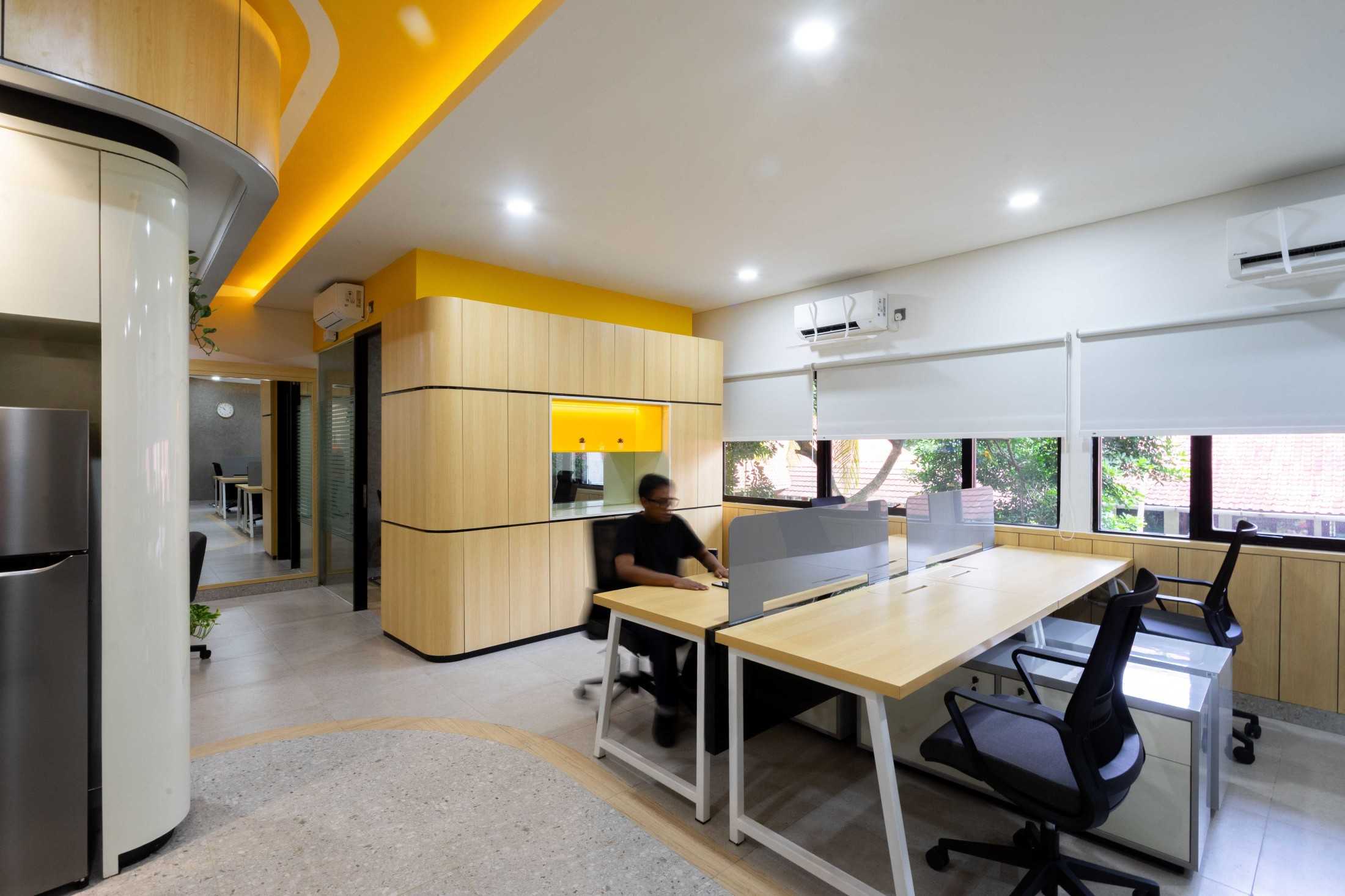 Studio Slenpan Kantor Kelompok Riset Lalu Lintas Psikologi Ui Jl. Lkr. Kampus Raya Jl. Prof. Dr. R Slamet Iman Santoso, Pondok Cina, Kecamatan Beji, Kota Depok, Jawa Barat 16424, Indonesia Jl. Lkr. Kampus Raya Jl. Prof. Dr. R Slamet Iman Santoso, Pondok Cina, Kecamatan Beji, Kota Depok, Jawa Barat 16424, Indonesia Studio-Slenpan-Kantor-Kelompok-Riset-Lalu-Lintas-Psikologi-Ui  217293