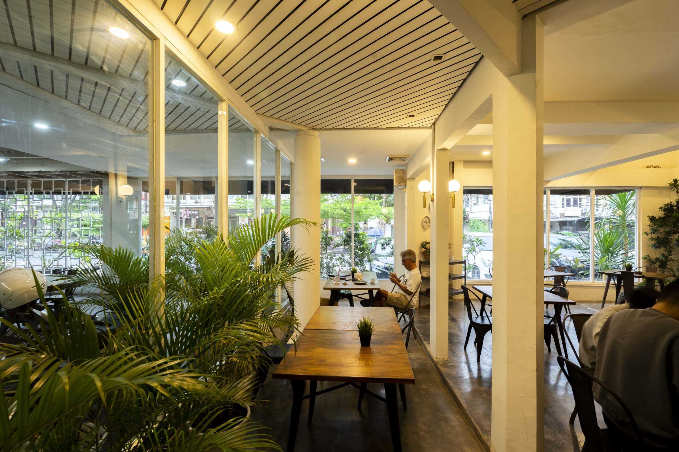 Studio Slenpan Jambo Kupi Kali Deres Jl. Raya Rw. Bambu No.a4, Rt.7/rw.7, Ps. Minggu, Kota Jakarta Selatan, Daerah Khusus Ibukota Jakarta 12520, Indonesia Jl. Raya Rw. Bambu No.a4, Rt.7/rw.7, Ps. Minggu, Kota Jakarta Selatan, Daerah Khusus Ibukota Jakarta 12520, Indonesia Studio-Slenpan-Jambo-Kupi-Kali-Deres  217393