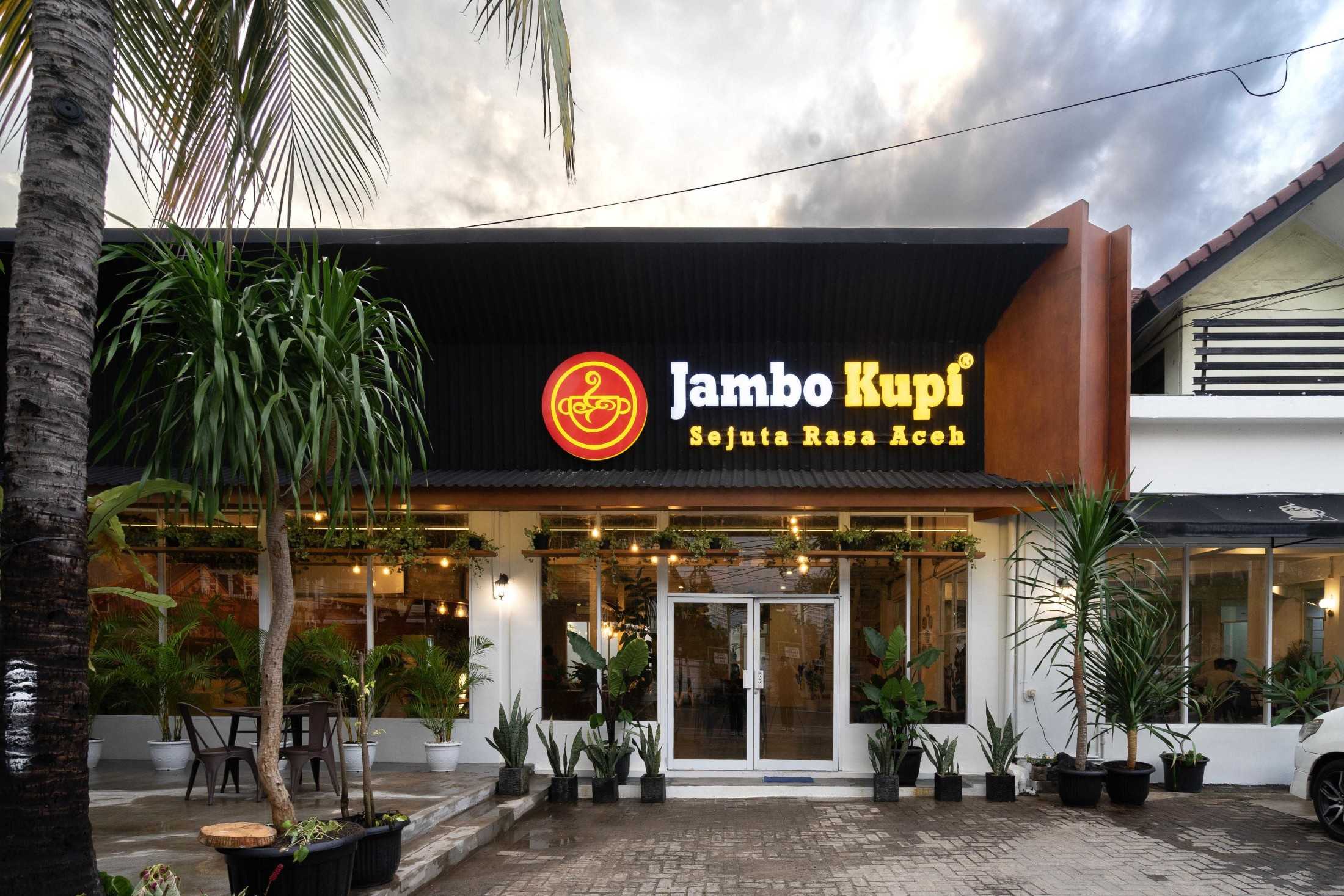 Studio Slenpan Jambo Kupi Kali Deres Jl. Raya Rw. Bambu No.a4, Rt.7/rw.7, Ps. Minggu, Kota Jakarta Selatan, Daerah Khusus Ibukota Jakarta 12520, Indonesia Jl. Raya Rw. Bambu No.a4, Rt.7/rw.7, Ps. Minggu, Kota Jakarta Selatan, Daerah Khusus Ibukota Jakarta 12520, Indonesia Studio-Slenpan-Jambo-Kupi-Kali-Deres  217396