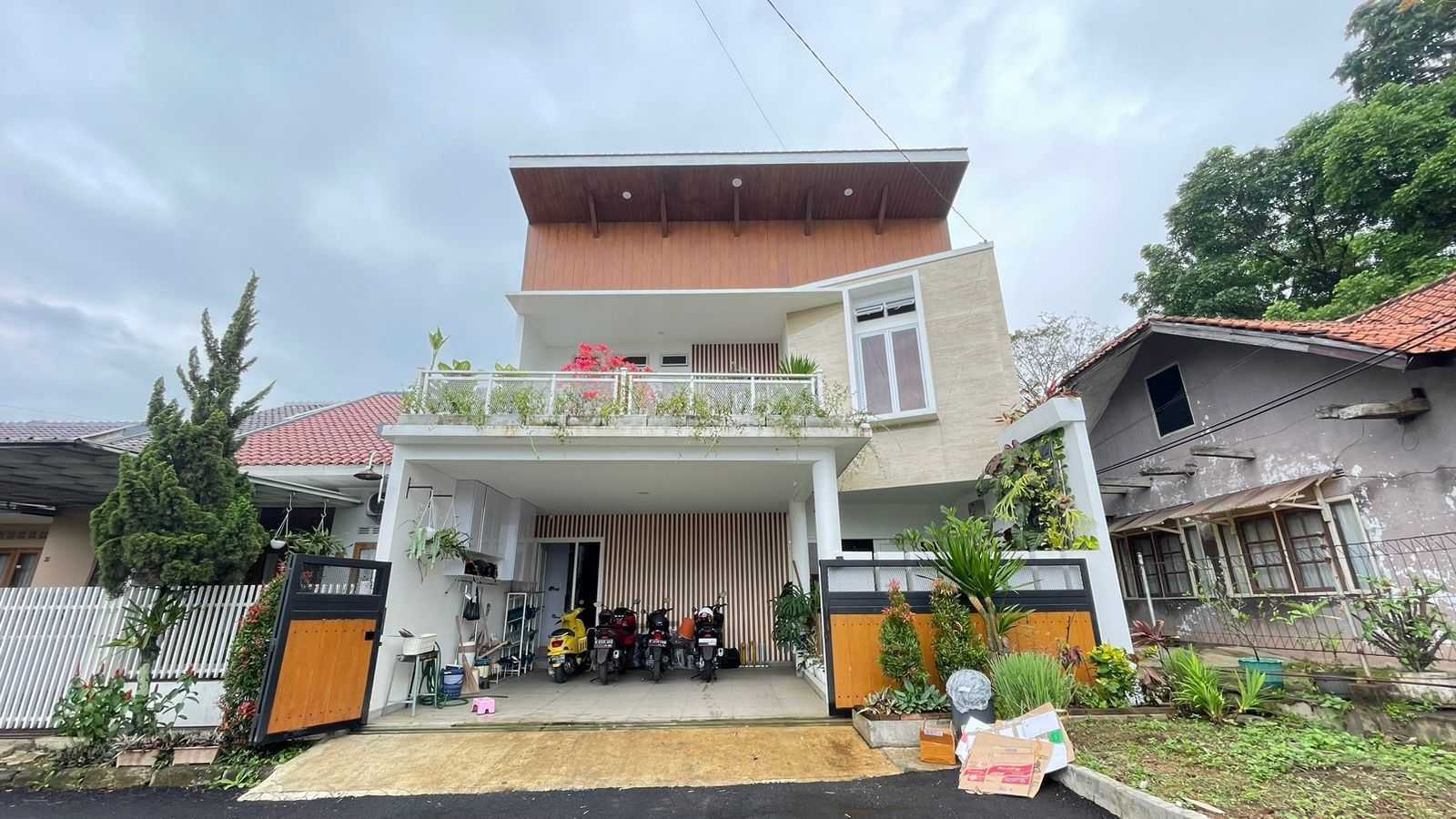 Astabumi Studio Rumah Modern Rm Bandung Bandung, Kota Bandung, Jawa Barat, Indonesia Bandung, Kota Bandung, Jawa Barat, Indonesia Astabumi-Studio-Rumah-Modern-Rm-Bandung  218094