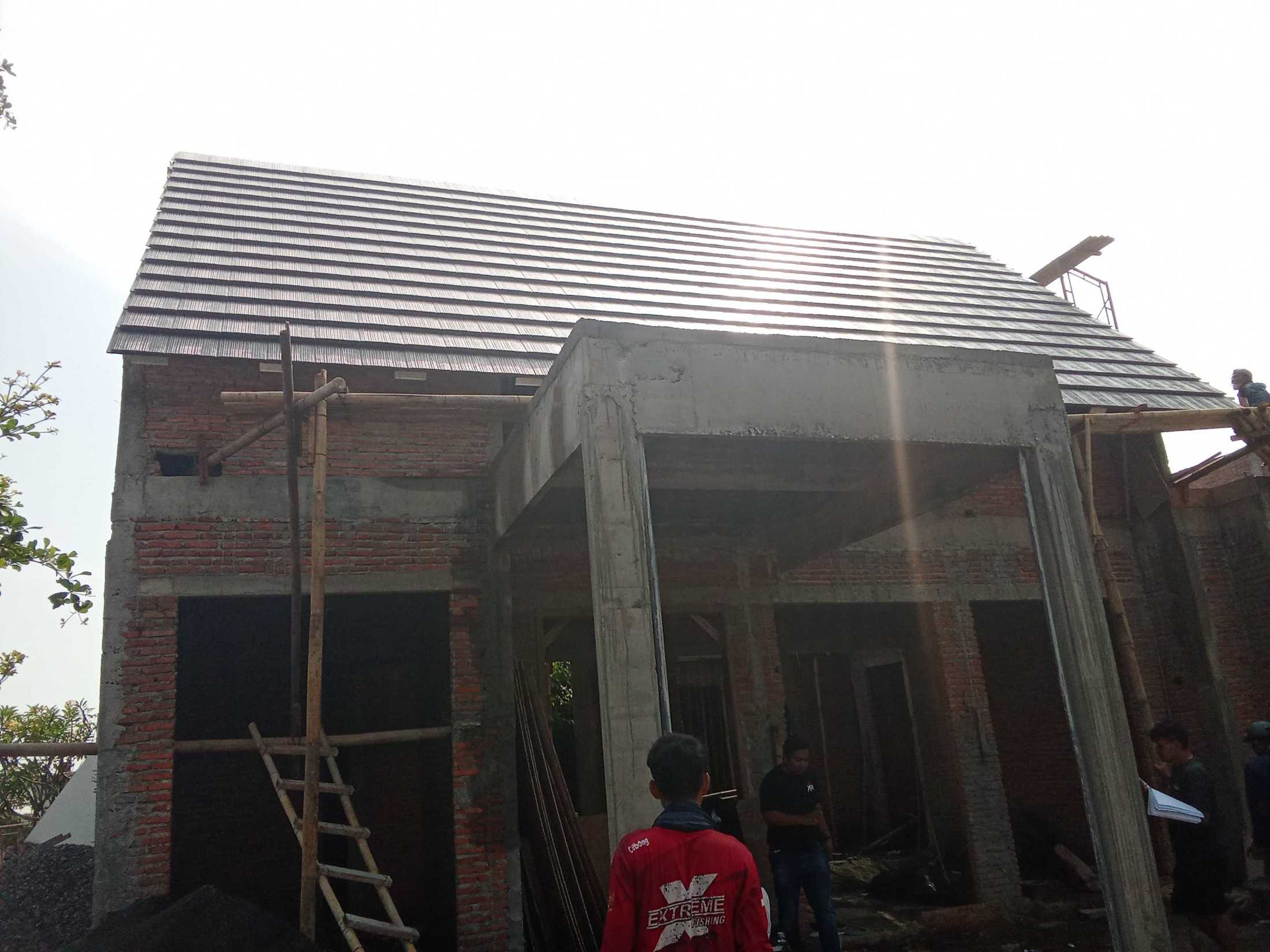 Yohanes Sebastian Munthe Modern House (White House) Jangli, Kec. Tembalang, Kota Semarang, Jawa Tengah, Indonesia Jangli, Kec. Tembalang, Kota Semarang, Jawa Tengah, Indonesia Yohanes-Sebastian-Munthe-Modern-House-White-House  216824